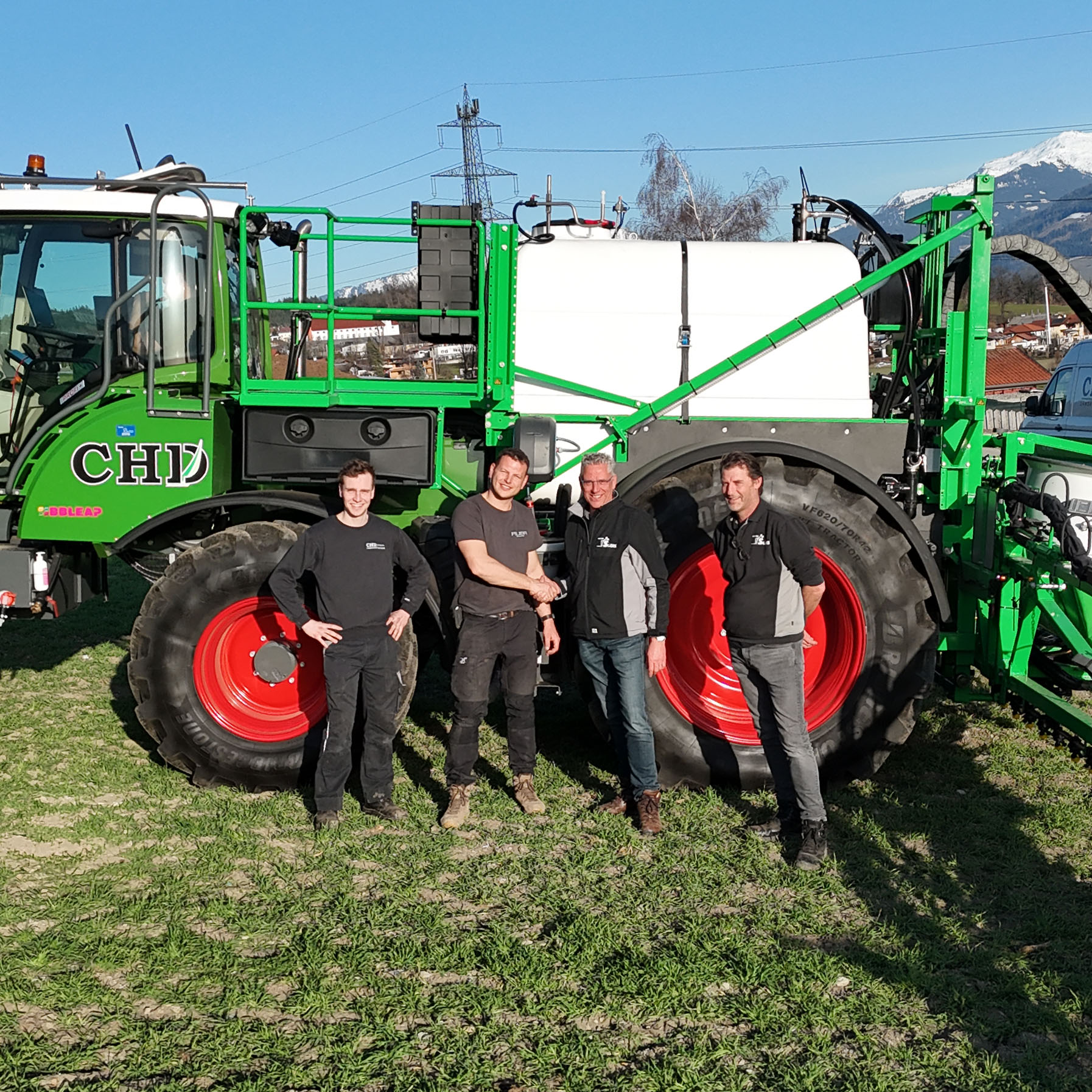 Fendt/CHD zelfrijdende veldspuit afgeleverd in Oostenrijk!